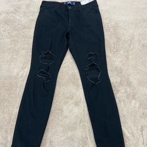 Hollister california | black ripped jeans | high rise supper skinny